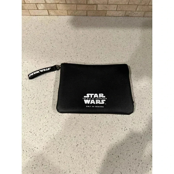 Star Wars Rise Of‎ Skywalker Black Vinyl Clutch Cosmetics Bag United Airlines bw